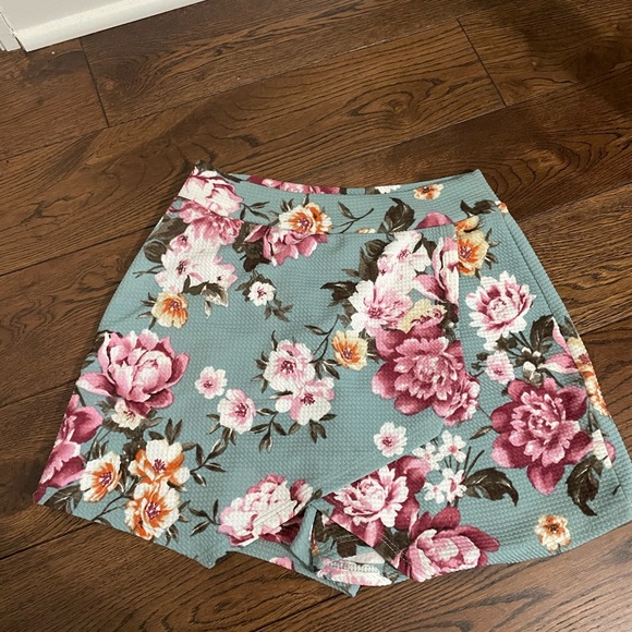 SOPRANO flower skort - Picture 1 of 5
